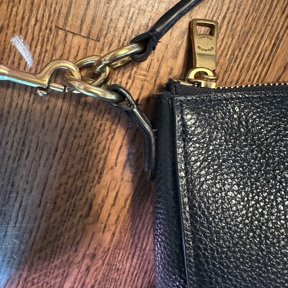 NWOT Coach Black Leather Shoulder Bag with Gold Hardware - Picture 3 of 8